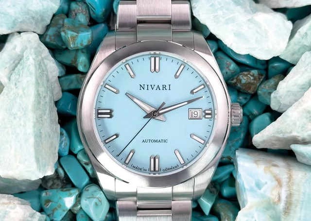 Nivari Eden Uhr mit blauem Zifferblatt