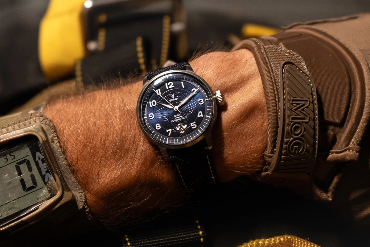 Yema, Fliegeruhr aus Titan