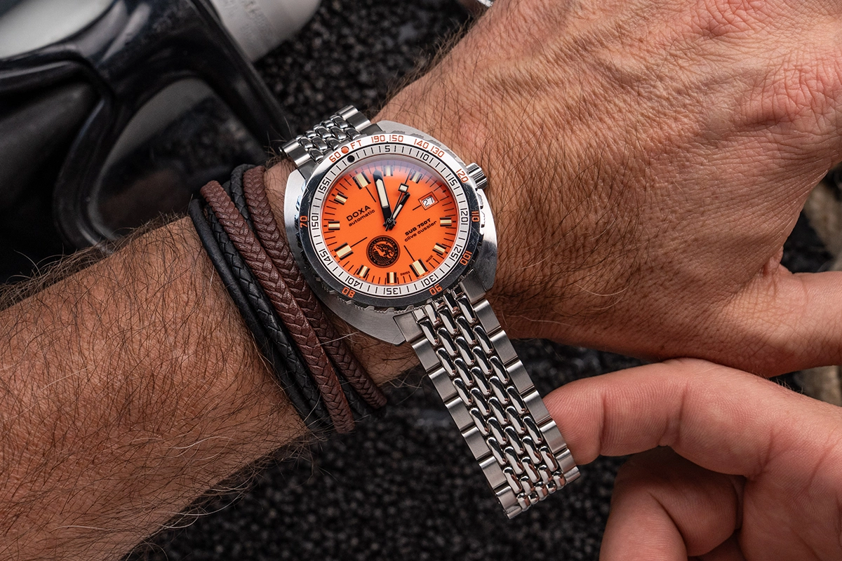 Doxa, Taucheruhr mit orangefarbenem Zifferblatt