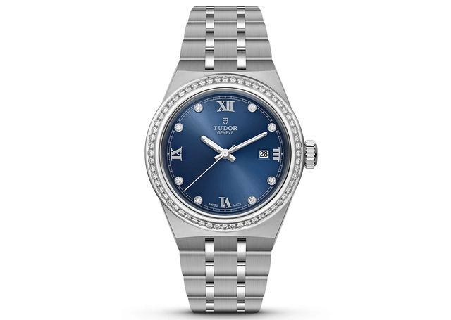 Tudor Royal, Referenz M28320-0002, Stahluhr vor weißem Hintergrund