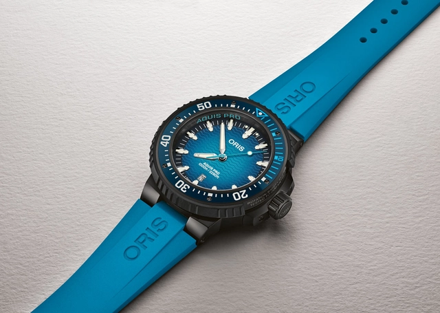 Oris Aquis Pro 1000M liegend