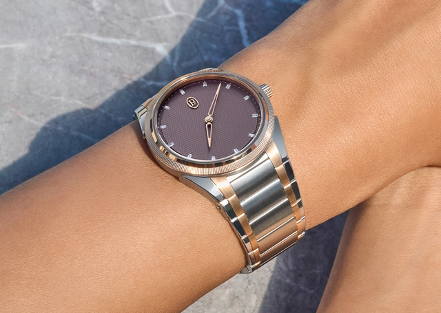 Parmigiani Fleurier – Tonda PF Automatic 36 mm „Deep Ruby“ Bicolor, Luxusuhr mit Automatikkaliber