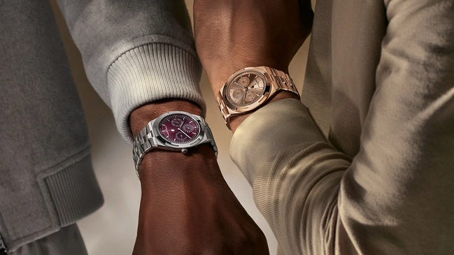 Vacheron Constantin Overseas Perpetual Calendar Ultra-Thin, beide Uhren am Handgelenk