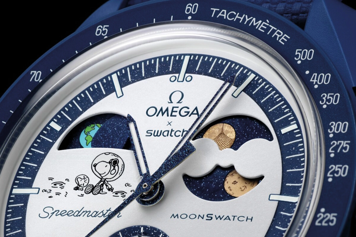 MoonSwatch Mission to Earthphase Moonshine Gold