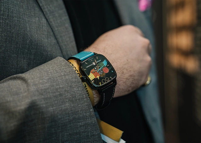 Alexander Shorokhoff Uhr am Handgelenk