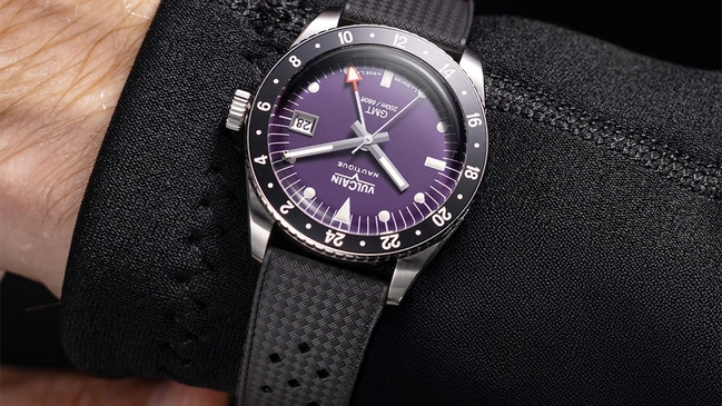 Vulcain, Taucheruhr mit violettem Zifferblatt