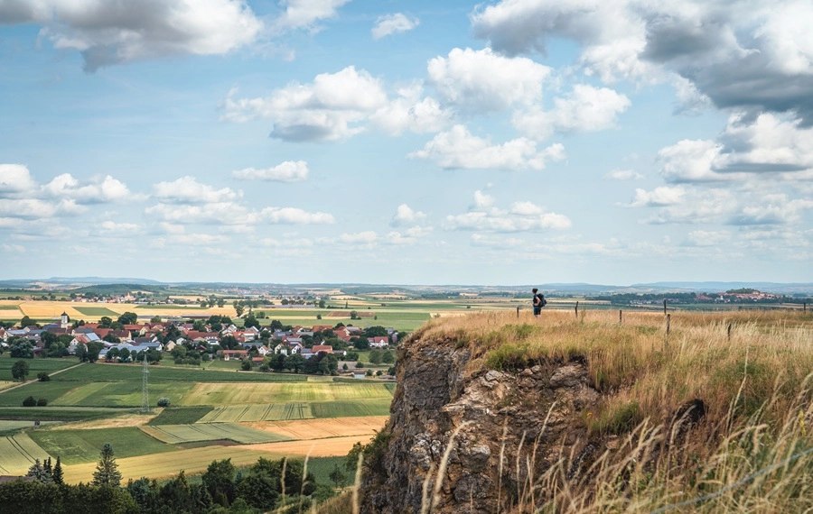 Drohnenblick auf das Schloss Allstedt