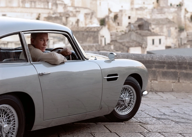 Omega, James Bond