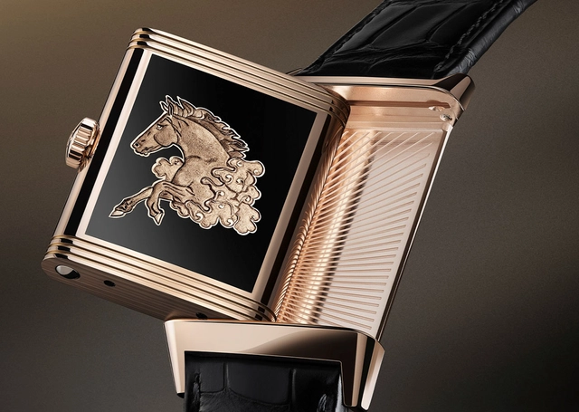 Jaeger-LeCoultre Reverso Tribute Enamel Horse geöffnet