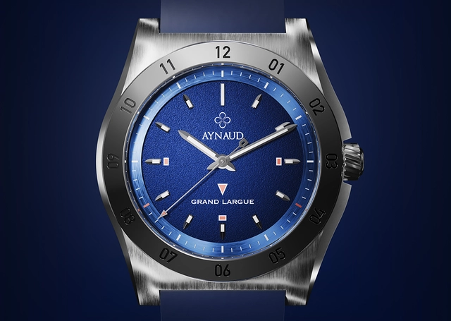 Aynaud – Grand Largue, Edelstahluhr mit Kautschukband und blauem Zifferblatt