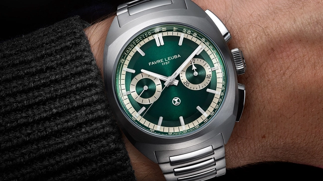 Favre Leuba Chief Chronograph British Racing Green am Handgelenk
