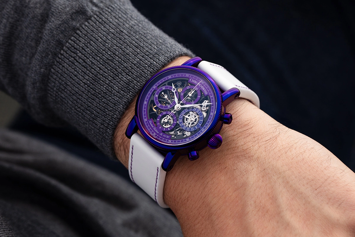 Chronoswiss Opus Purple Rain Uhr am Handgelenk