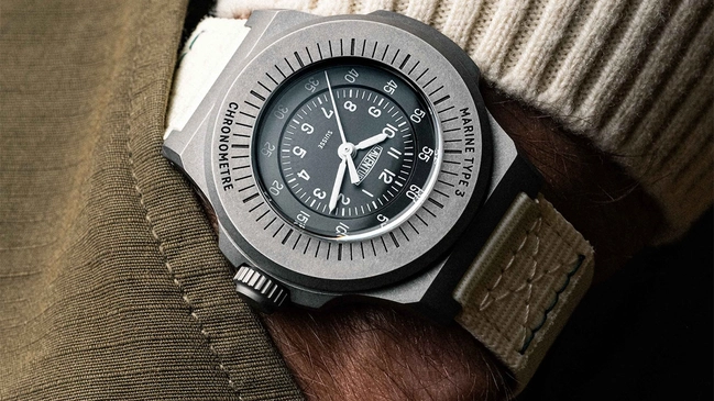 Laventure – Marine Type 3, Toolwatch aus Titan