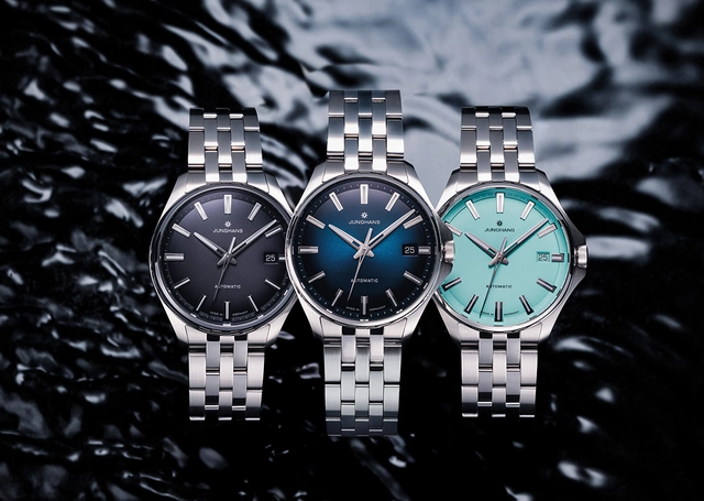 Junghans Meister S Automatic 36, drei Uhren vor Beauty-Hintergrund