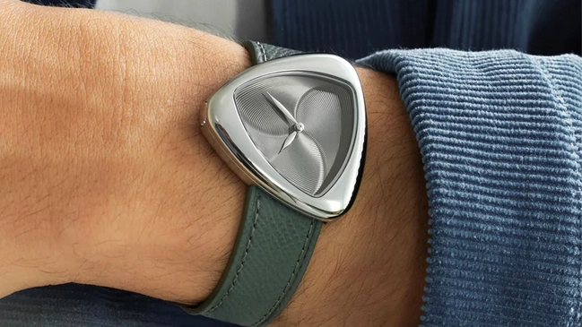 Anoma, ausgefallene Edelstahluhr