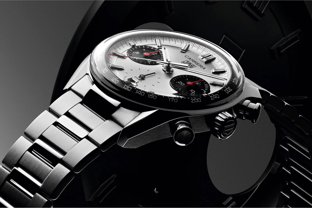 TAG Heuer Carrera Chronograph Panda liegend