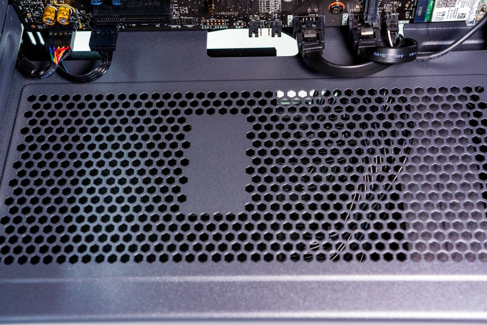 Lüftergitter sollte nach innen zeigen