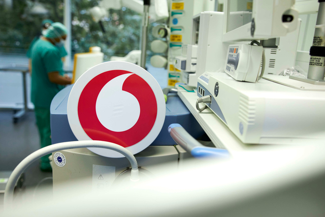 Vodafone-Logo im Krankenhaus