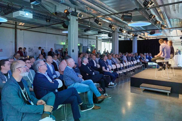 Screenshots Tune-In-App