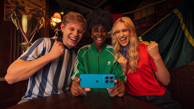 Spieler mit Smartphone