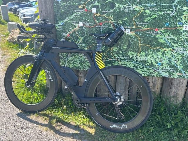 Ein typisches Triathlon-Bike (Bild 2)