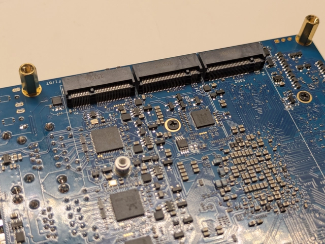 Die beiden M2-Slots auf dem Orange Pi 6 Plus (Bild 2)