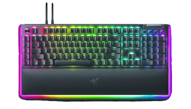 Bild 3 - Razer_BlackWidow_V4_Pro_web.jpg