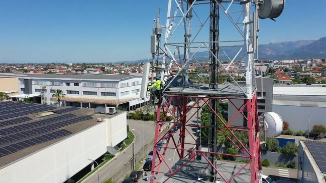 Vodafone-Funkmast in Tirana