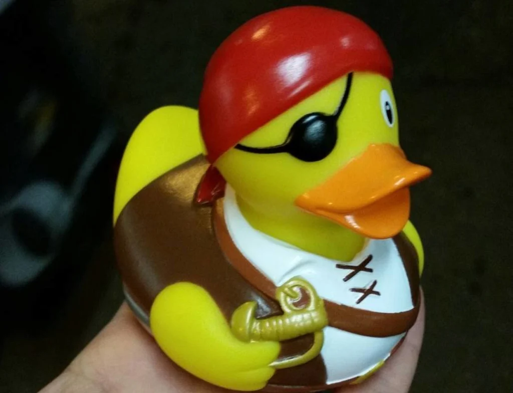 Gummi-Entchen im Piraten-Outfit