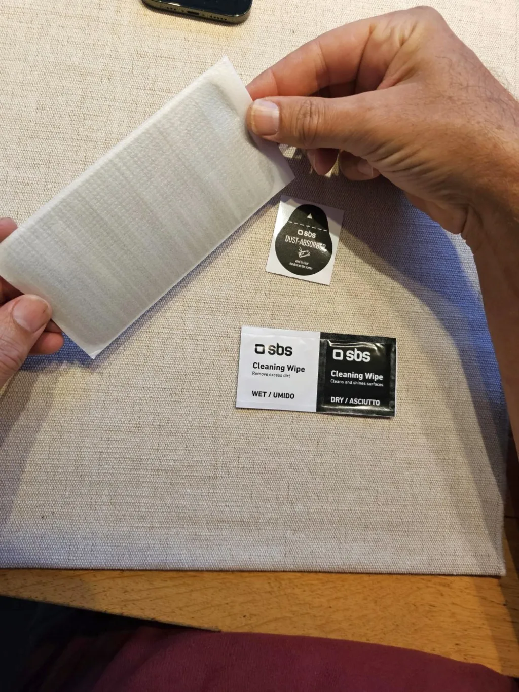 Das Bild zeigt das Schutzglas für vorne