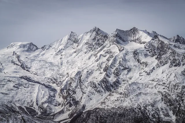 Mischabelkette-Mischabel massif (c) Saastal Tourismus AG-Puzzle Media.jpg