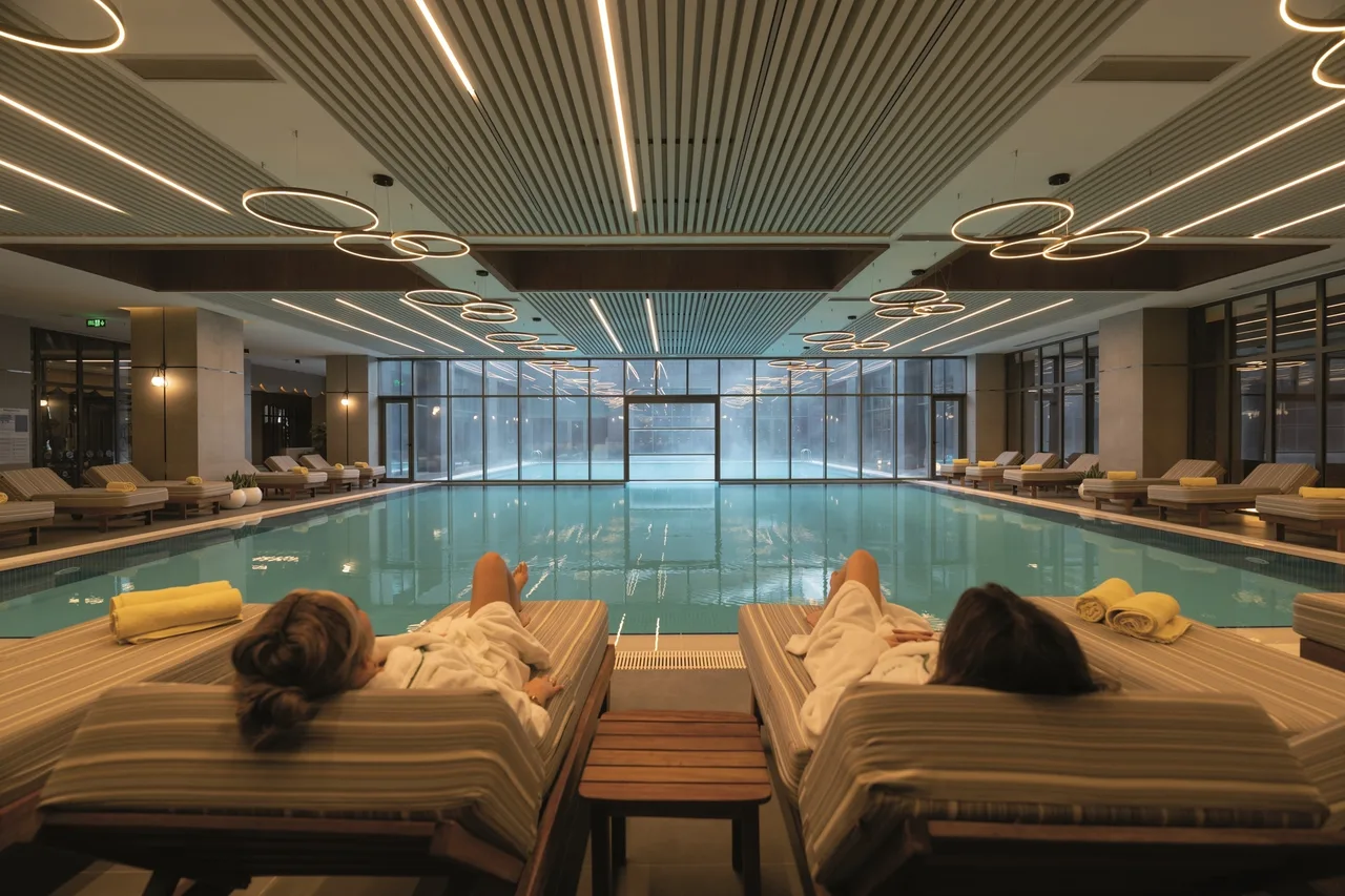 POOL (14).jpg
