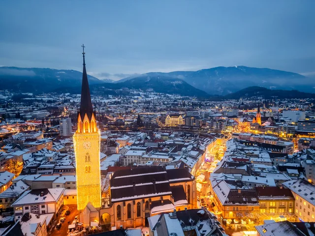 villach-advent-stadt-web.jpg