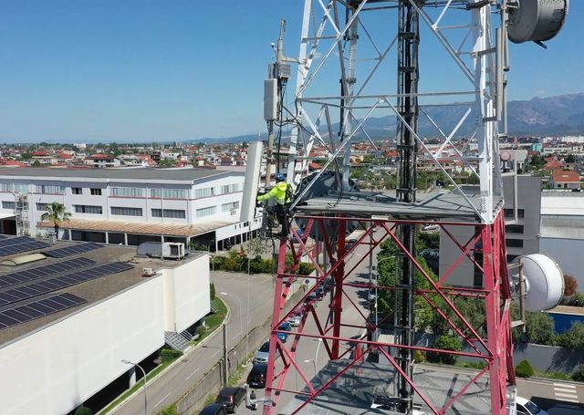 Vodafone-Funkmast in Tirana