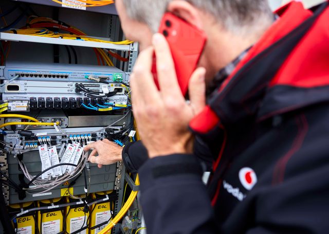 Vodafone-Netztechniker