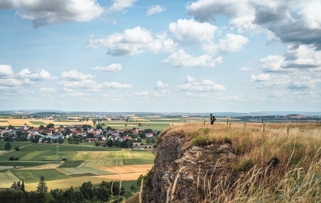 Drohnenblick auf das Schloss Allstedt