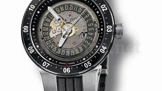 oris-williams-f1-skeleton3