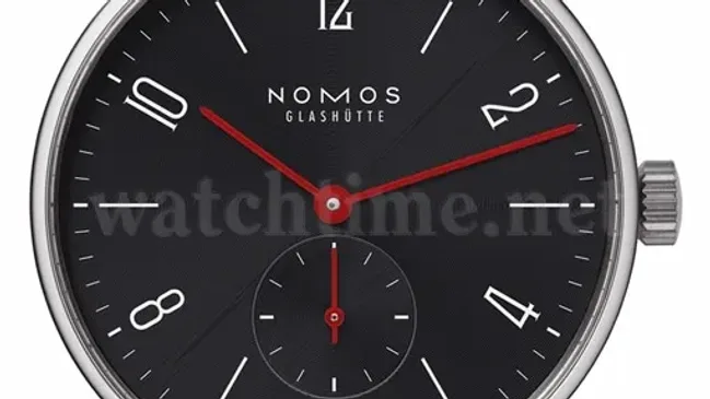 nomos-tangente-vinylweb