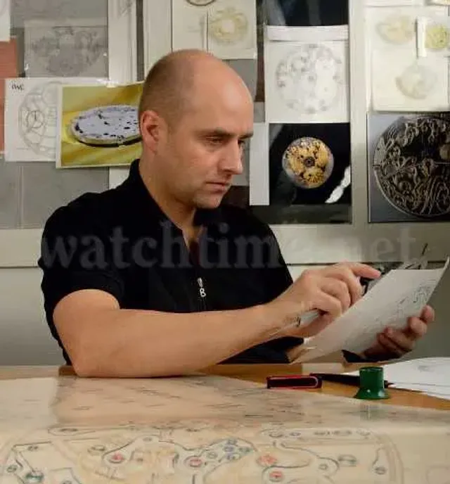 Seltene Werke, aufwändige Modifikationen und handgemachte Dekorationen verbindet Georg Bartkowiak zum traditionsverbundenen Stil von Grieb & Benzinger