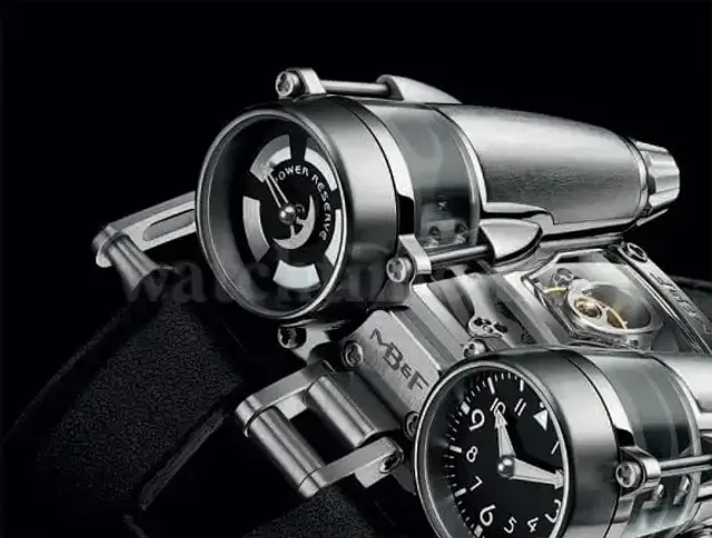 Horological Machine No.4 Thunderbolt von MB&F