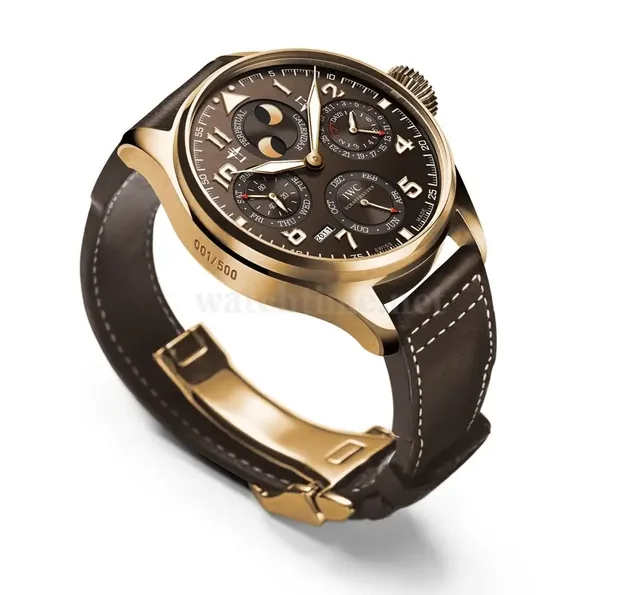 grose-fliegeruhr-perpetual-calendar-edition-antoine-de-saint-exupery