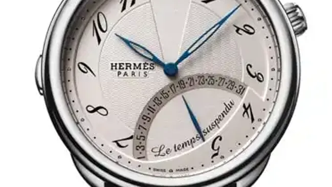 Von Hermès: die Arceau „Angehaltene Zeit“