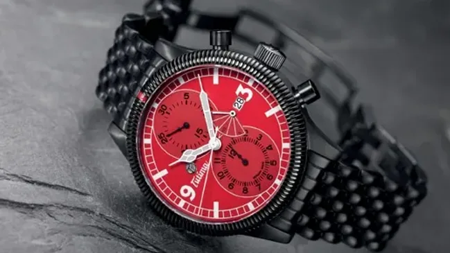 Robuster Flieger: der Grand Classic Black Chronograph PR von Tutima