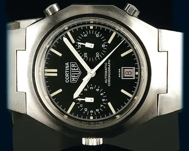Uhrenmodell_Cortina_Heuer_schwarz