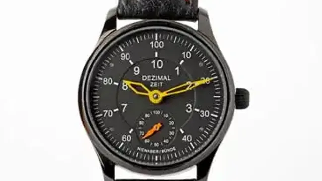 Neue Dezimaluhr von Rainer Nienaber