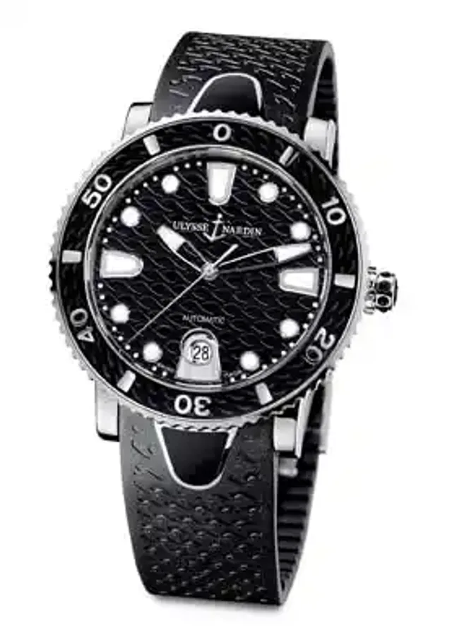 Mit der Lady Diver von Ulysse Nardin kann Frau elegant tauchen gehen