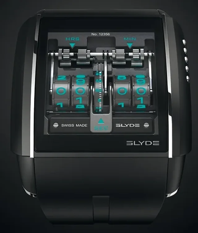 Virtuelle Komplikationen: Die neue "Slyde" von Jorg Hysek für HD3 Complications offeriert traditionelle Uhrmacherei auf einem Touchscreen, der hier eine mechanisch gesteuerte, digitale Zeitanzeige mit springender Stunde simuliert