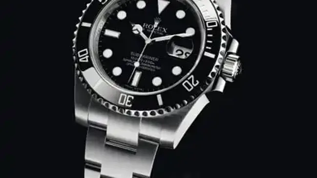 Die Submariner Date ist die weltweit bekannteste Taucheruhr (6.250 €)