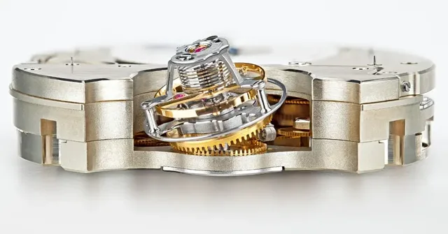 JLC Duometre_a_Spherotourbillon Close Up