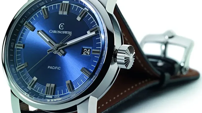 Pacific in Blau von Chronoswiss